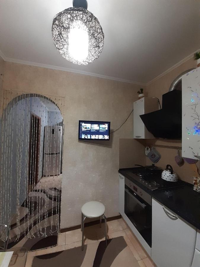 Апартаменты Двокімнатна Shepetivka Экстерьер фото